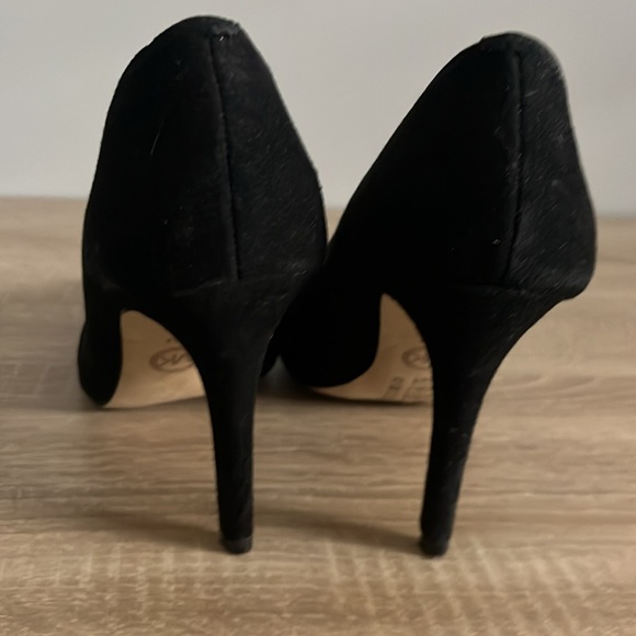 Micheal Kors high heel - Picture 3 of 5